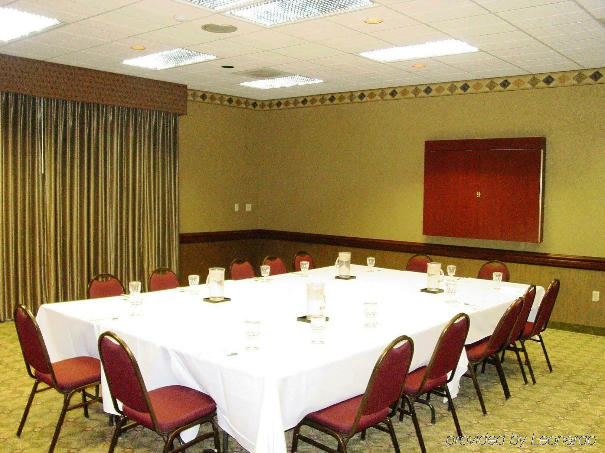 Holiday Inn Cleveland - South Independence, An Ihg Hotel Extérieur photo